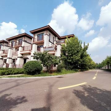 北戴河黄金海岸临海度假别墅(四纬路1号分店)