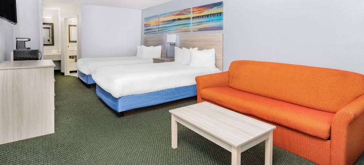 威廉斯堡克罗尼尔温德姆戴斯套房酒店(Days Inn & Suites by Wyndham Williamsburg Colonial)图片