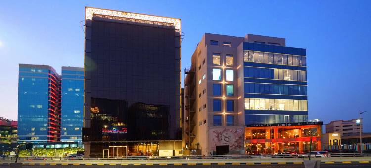 阿尔科巴尔海岸线温德姆华美达安可酒店(Ramada Encore by Wyndham Al Khobar Corniche)图片