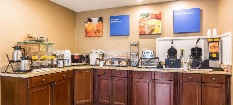 舒适套房酒店(Comfort Inn & Suites)图片