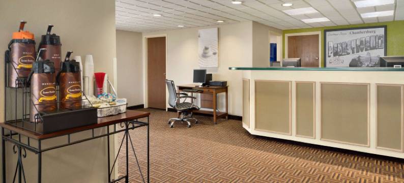 钱伯斯堡I-81温德姆速8酒店(Super 8 by Wyndham Chambersburg I-81)图片