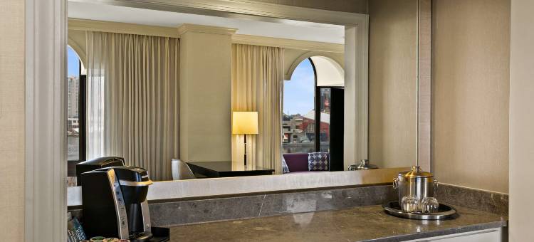 巴尔的摩港苑皇家索内斯塔酒店(The Royal Sonesta Harbor Court Baltimore)图片