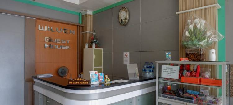 RedDoorz at Jalan Emmy Saelan Palu图片