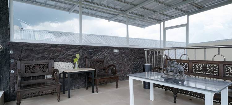 红多兹酒店-近冼都环路出口收费站(RedDoorz Near Exit Toll Sirkuit Sentul)图片