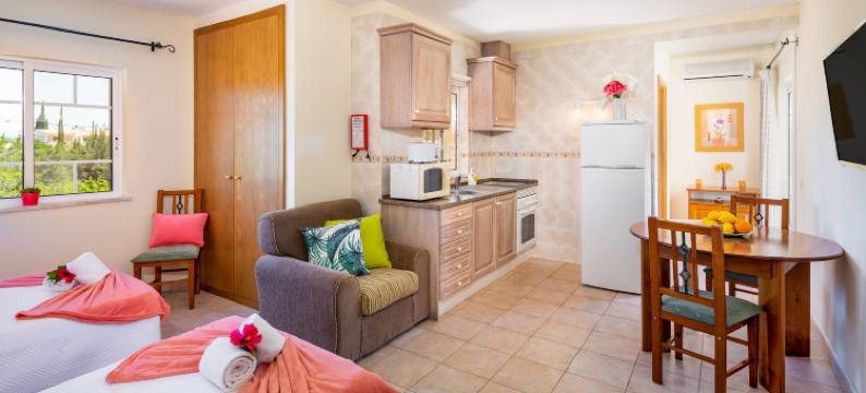 阿布菲拉祖父母山公寓酒店(Apartamentos Monte Dos Avós, Albufeira by AlgarveBlossom)图片