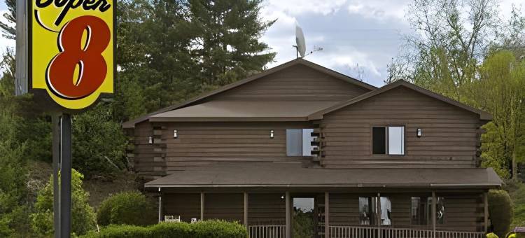 乔治湖-沃伦斯堡地区温德姆速8酒店(Super 8 by Wyndham Lake George/Warrensburg Area)图片