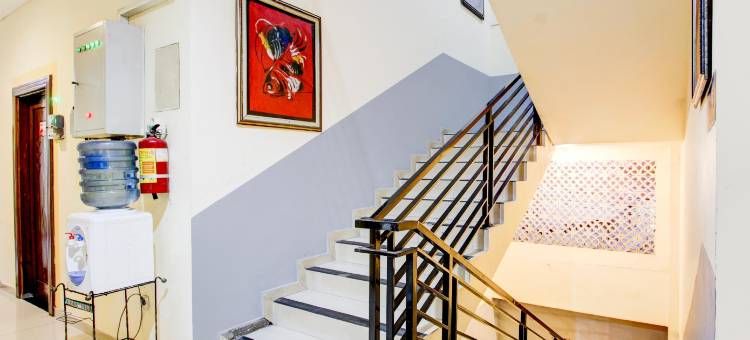 丹森特尔波贡酒店-近安巴鲁克莫广场(Dancenter Pogung Near Near Plaza Ambarrukmo)图片