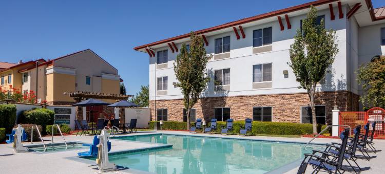 智选假日套房酒店特洛克，HWY 99(Holiday Inn Express & Suites Turlock-Hwy 99)图片
