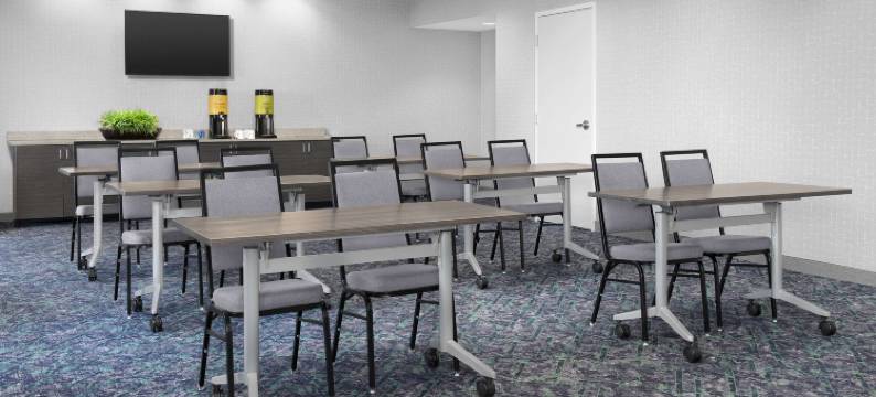 北卡罗来纳格林斯伯勒机场希尔顿惠庭酒店(Home2 Suites by Hilton Greensboro Airport)图片