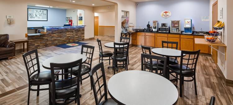 尼尔斯维尔速8酒店(Super 8 by Wyndham Neillsville WI)图片