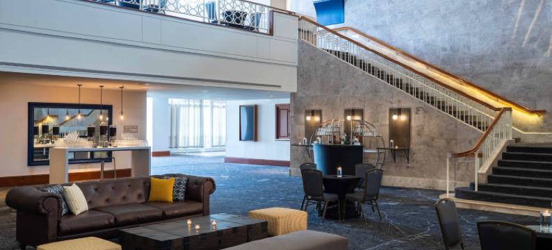 亚特兰大机场康考斯万丽酒店(Renaissance Concourse Atlanta Airport Hotel)图片