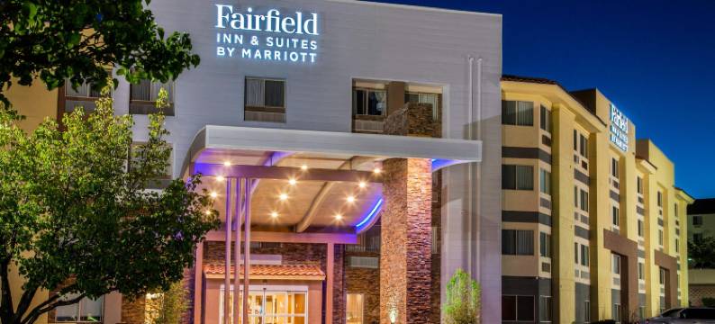 万枫阿尔伯克基机场套房酒店(Fairfield Inn & Suites Albuquerque Airport)图片