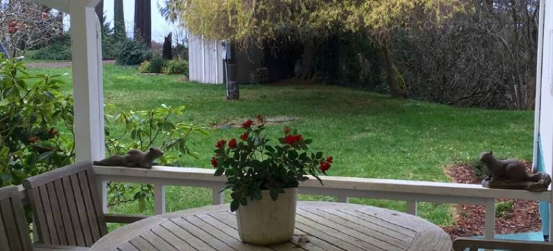 Private Beach Access on private trail offers Seclusion, comfort and intimacy.图片