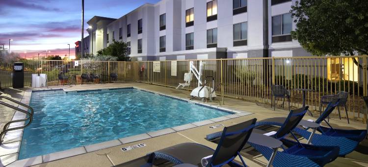 图森东/威廉姆斯中心欢朋套房酒店(Hampton Inn & Suites Tucson East/Williams Center)图片