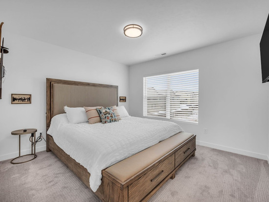 Cozy Ski Retreat Minutes From Snowbasin