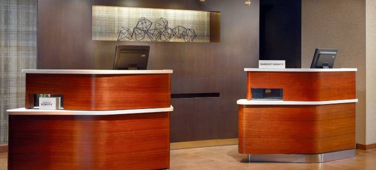 费耶特维尔万怡酒店(Courtyard Fayetteville)图片