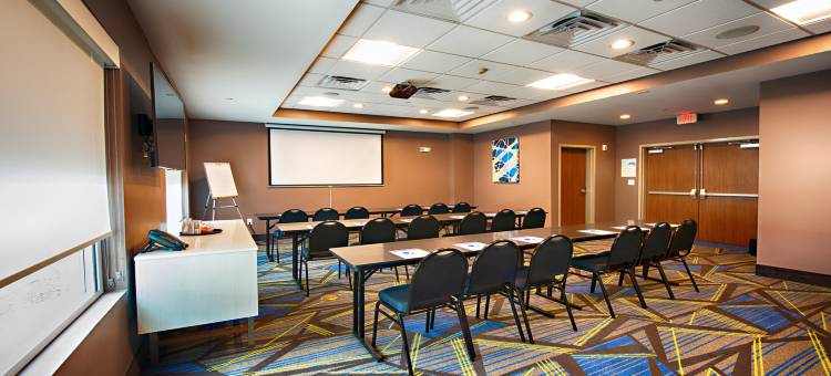 休斯顿西南加勒里亚区智选假日酒店及套房(Holiday Inn Express & Suites Houston SW - Galleria Area)图片