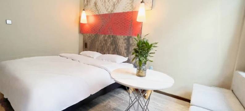 广州EBC公寓(永旺梦乐城番禺广场地铁站店)图片