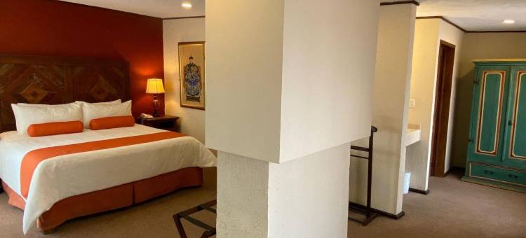 Collection O 拉韦尔塔高尔夫酒店，乔卢拉(La Huerta Golf & Hotel)图片