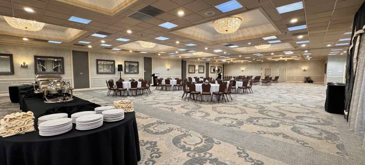 克莱顿广场酒店(Clayton Plaza Hotel & Extended Stay)图片