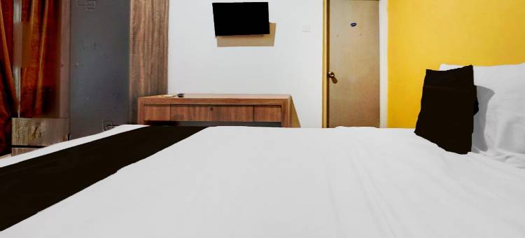 O酒店西瓦兰克托-近明日之城购物中心-原巴东帕西尔C-12公寓(Hotel O Siwalankerto Near City of Tommorow Mall Formerly Padang Pasir C-12 Residence)图片