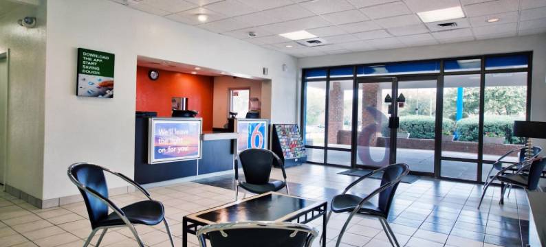 塔拉哈西市中心6号汽车旅馆(Motel 6 Tallahassee, FL - Downtown)图片