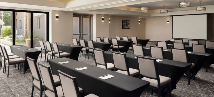 图森帕洛马村希尔顿安泊套房酒店(Embassy Suites by Hilton Tucson Paloma Village)图片