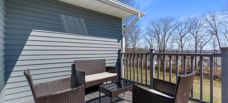 Open Concept Living and Cozy Ambiance - Inviting Spacious Haven图片