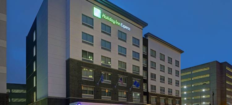 密尔沃基市中心洲际智选假日酒店(Holiday Inn Express Milwaukee Downtown)图片