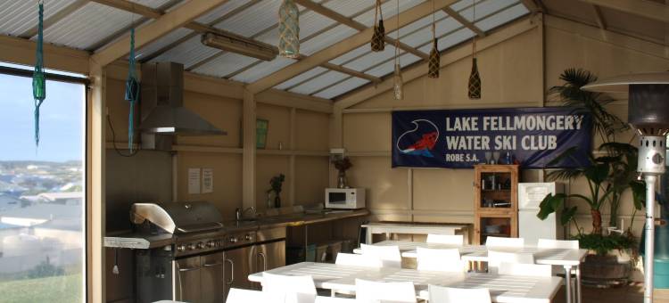 湖景公寓汽车旅馆(Lakeview Motel and Apartments)图片