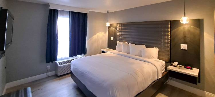 埃尔卡洪圣地亚哥东凯隆波因特酒店(Clarion Pointe El Cajon San Diego East)图片