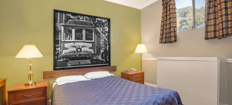 海沃德市中心速8酒店(Super 8 by Wyndham Hayward Downtown)图片