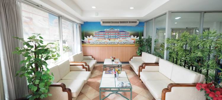那凡娜考恩黄金景色酒店(Navanakorn Golden View)图片