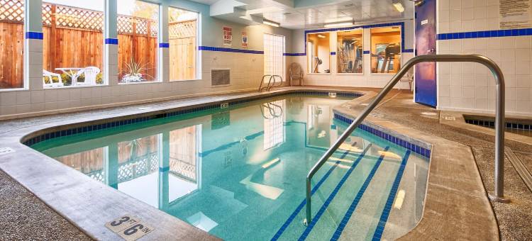 贝斯特韦斯特领航者套房行政住宅酒店(Best Western Plus Navigator Inn  Suites)图片