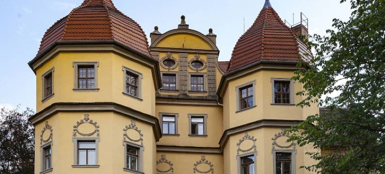 阿申瑞尼兹斯加罗酒店(Schloßhotel Althörnitz Neubau)图片