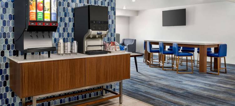 哥伦布机场区拉昆塔温德姆酒店(La Quinta Inn by Wyndham Columbus Airport Area)图片