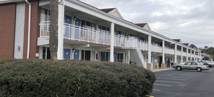 佐治亚布伦瑞克 6 号汽车旅馆(Motel 6 Brunswick, GA)图片