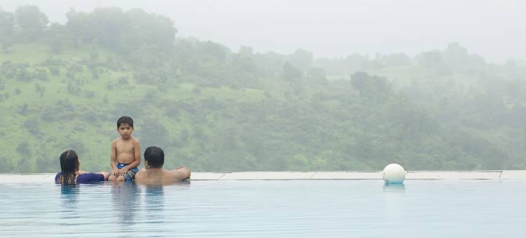 玛纳斯度假村 - 佩丁动物园(Manas Resort with Petting Zoo)图片