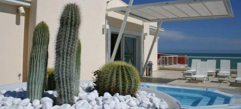 瓦伦蒂诺度假村(Valentino Resort)图片