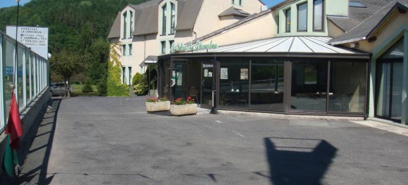 卡利斯格瓦丹酒店(Hôtel-Restaurant le Calice du Gevaudan - A75)图片