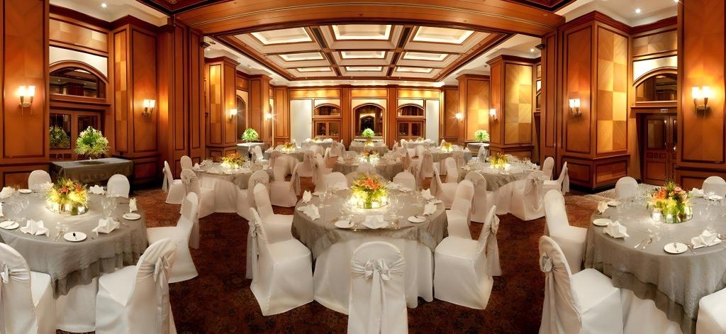 Taj Lands End Over view