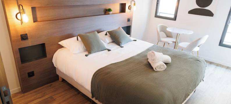 勒科罗特公寓酒店 - 自助入住(Appart'hôtel le Corot - Accès Autonome - Saint-Junien Centre)图片