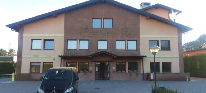 橘色汽车旅馆(Orange Motel)图片