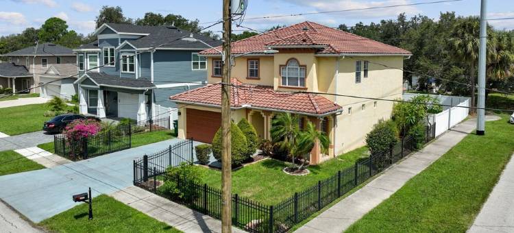 Tampa "Good Times" Home+GameRoom, Sleeps 12, 4br/3.5bth, Great Location/Backyard图片