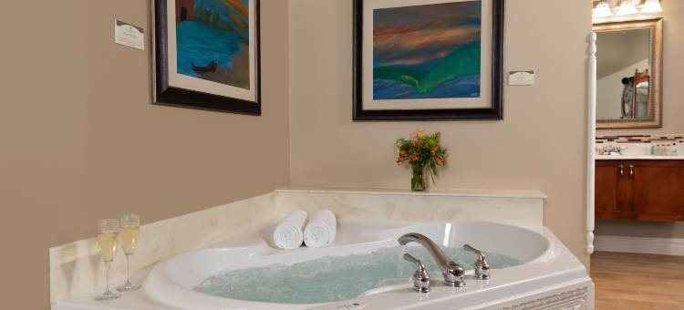 奥克伍德旅馆奥科博吉 - 限成人(The Oakwood Inn Okoboji)图片