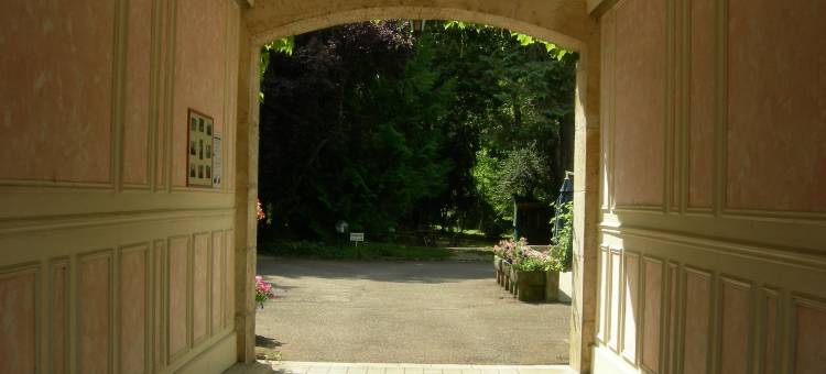 阿瓦隆沃邦斯涛特尔酒店(Cit'Hotel Avallon Vauban)图片