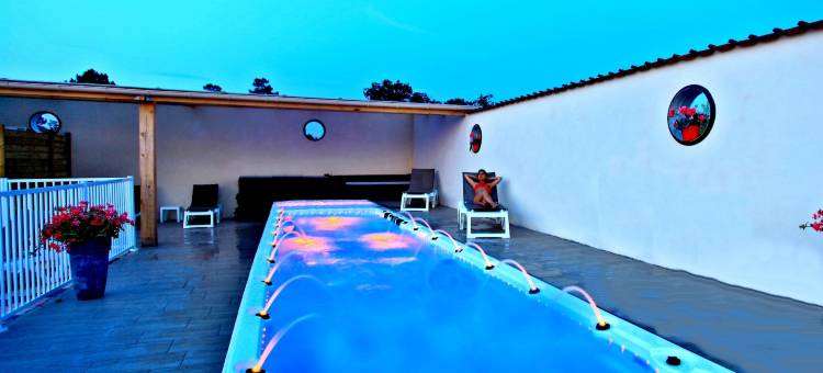 纯品康纳餐厅酒店(Hotel Restaurant Logis le Tropicana)图片