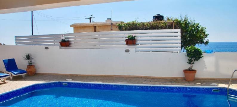 距离海洋仅50米的别墅，适合12人入住，Polis(Villa Only 50m to the Sea, Sleeps 12, Polis)图片