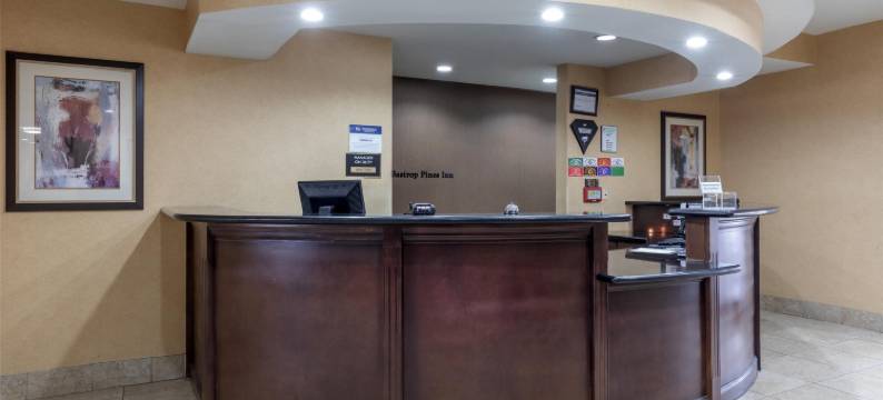 巴斯特罗普派恩斯贝斯特韦斯特酒店(Best Western Bastrop Pines Inn)图片