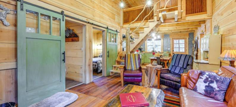 溪边小屋 ~ 20 英里到国王峡谷公园!(Creekside Cabin about 20 Mi to Kings Canyon Park!)图片